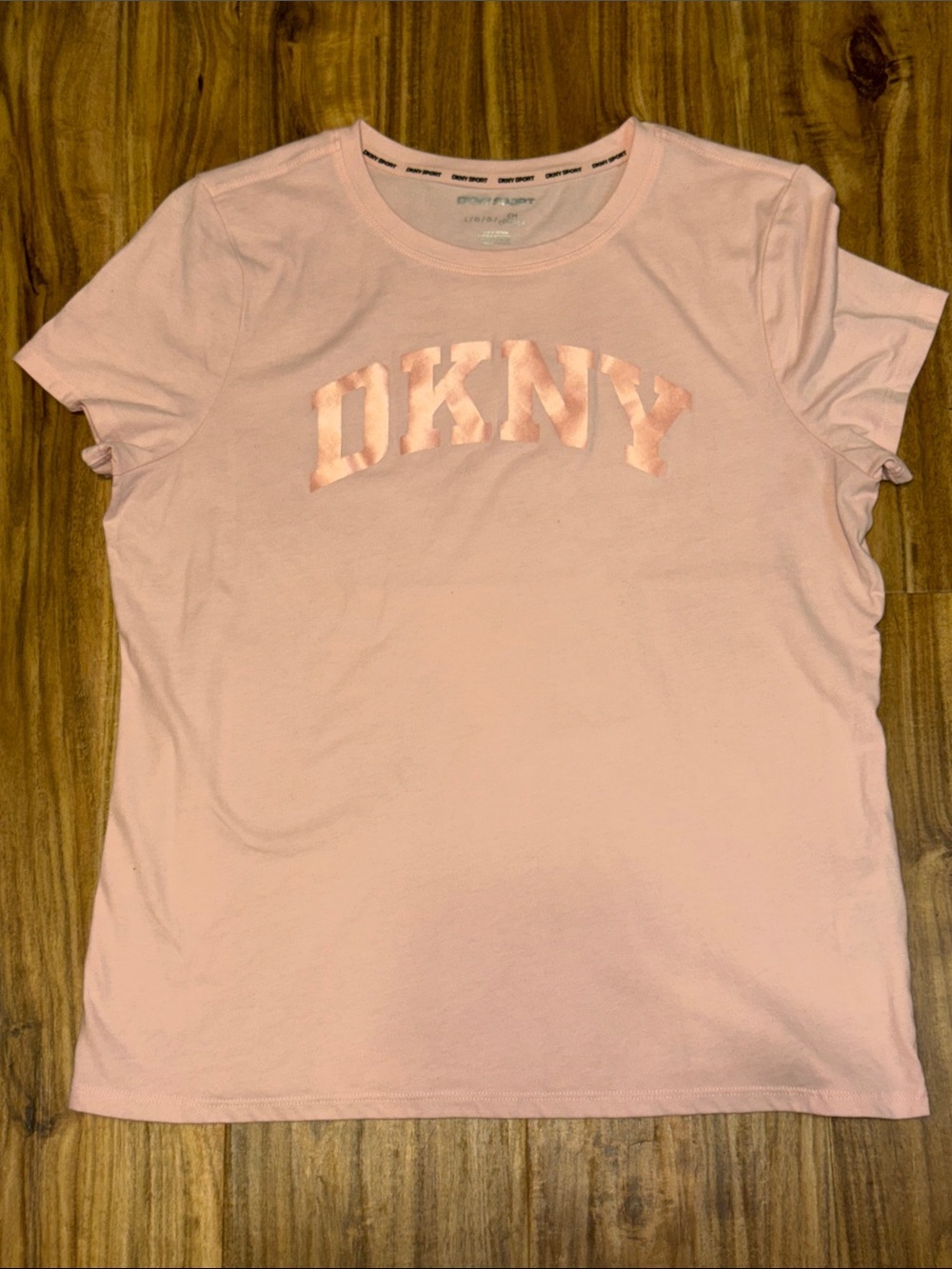 DKNY sport women large tshirt top Light Pink Logo graphic shiney crew tee nwot